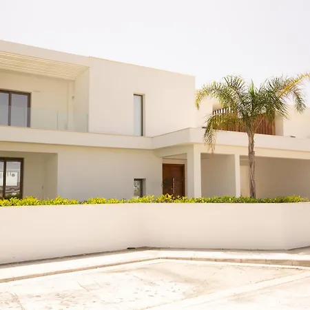 빌라 Phaedrus Living Serenity Waves No 5 *